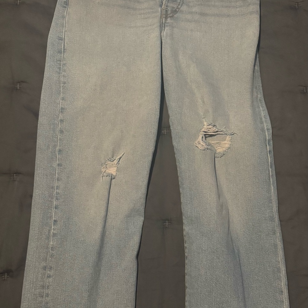Distressed Light Blue Levi’s Women's Jeans